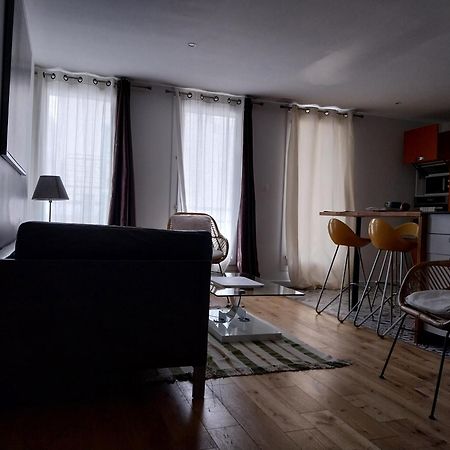 Appartement La Defense กูร์เบอวัวร์ ภายนอก รูปภาพ